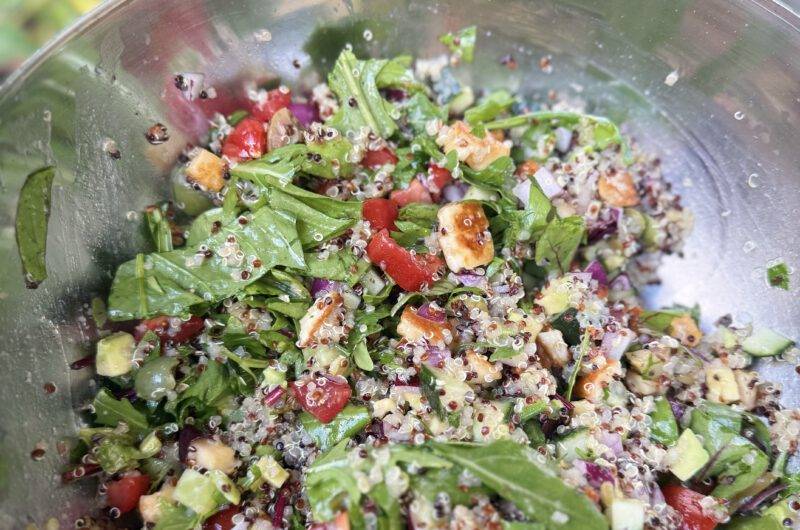 Sommersalat mit Halloumi