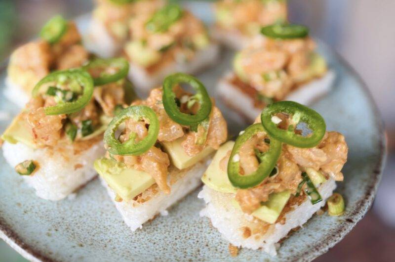 Garnelen-Tatar auf Knusperreis